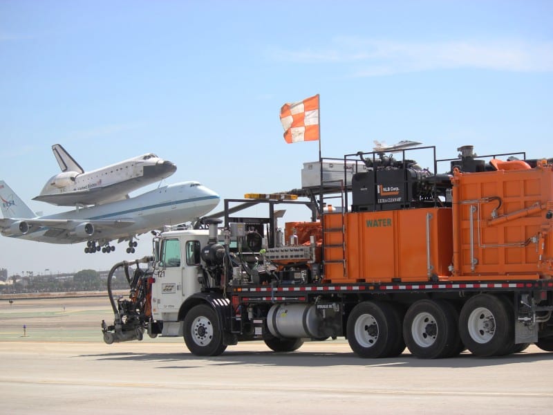 Sterndahl shuttle vehicle representing corporate growth